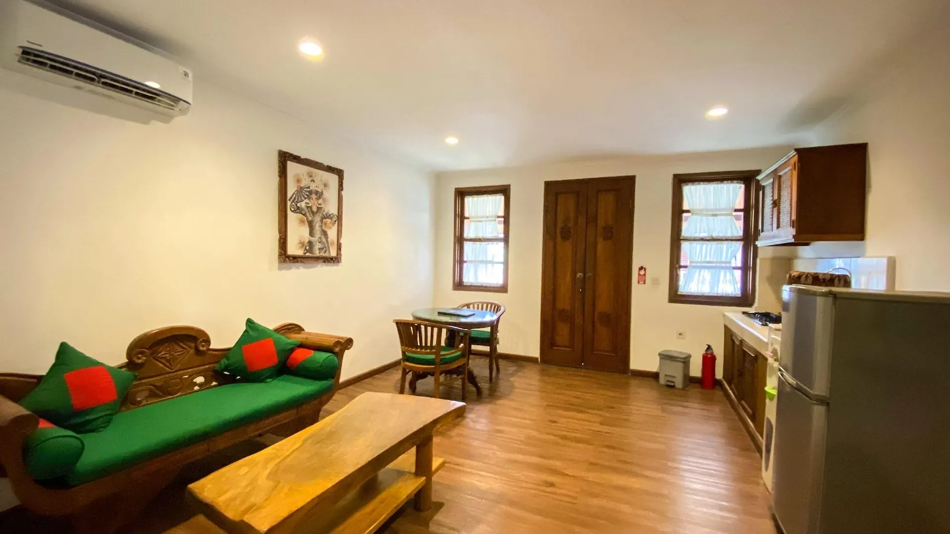 Villa Desamuda Village Seminyak