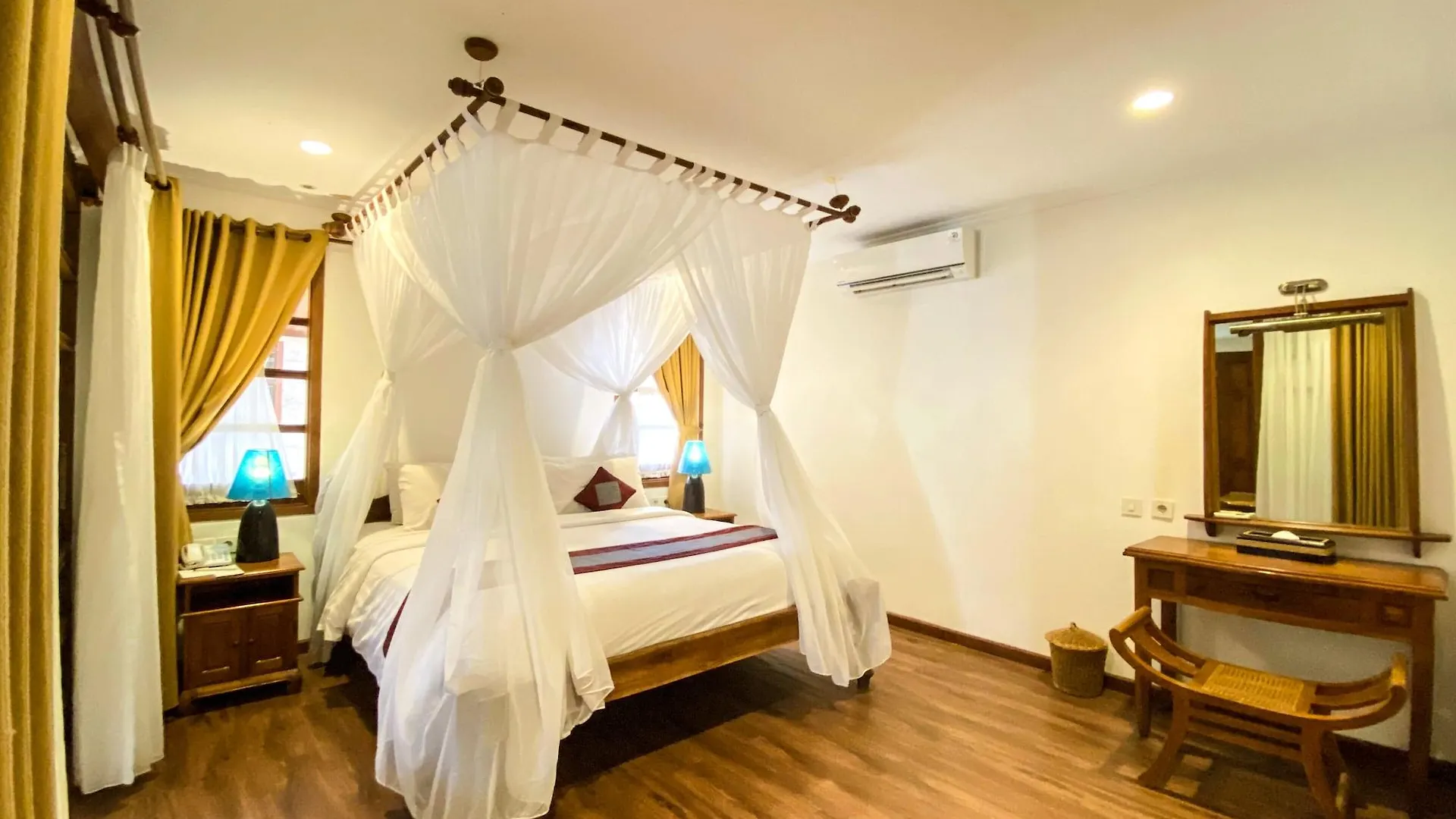 Desamuda Village Seminyak  Villa