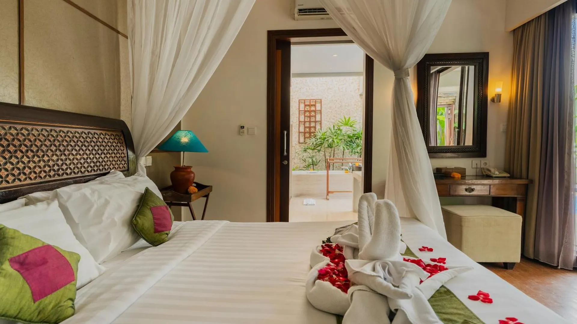 Villa Desamuda Village Seminyak