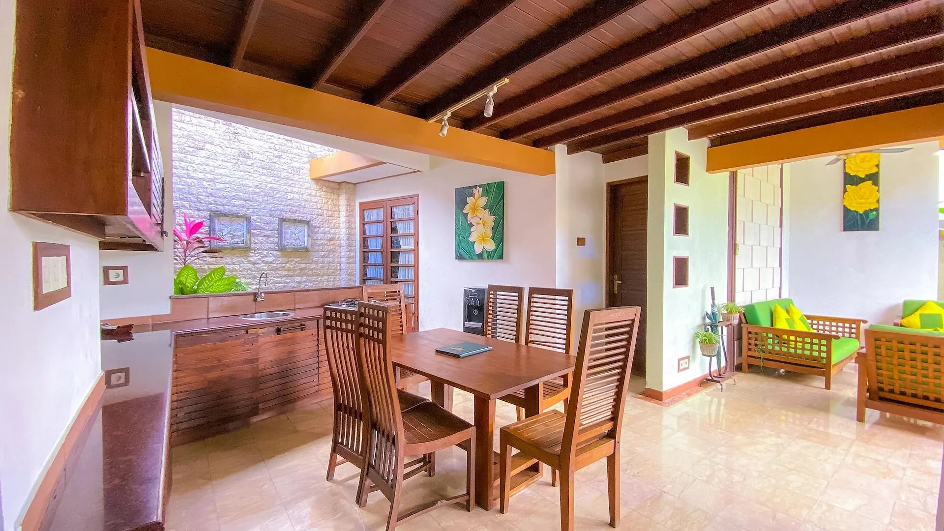 Villa Desamuda Village Seminyak