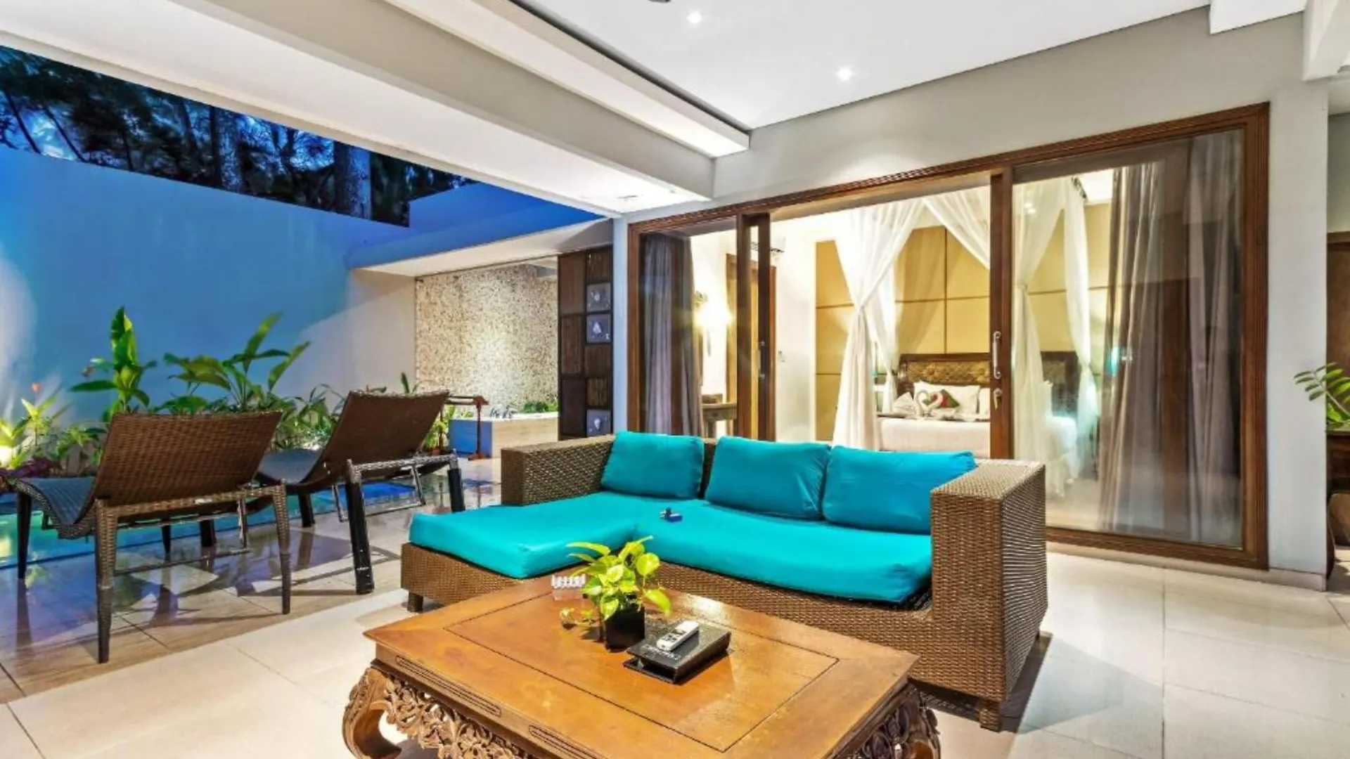Desamuda Village Seminyak Indonesien